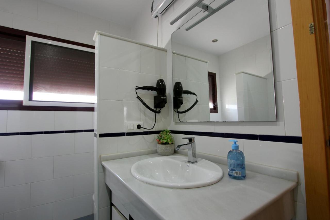 Conil Casa H&L Villa โกนิล เด ลาฟรอนเตรา ภายนอก รูปภาพ